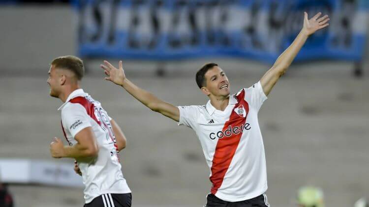 River Plate vs The Strongest